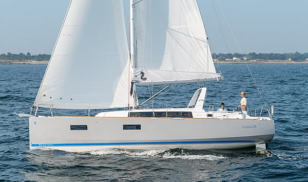 Oceanis 38